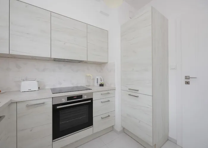 Nowaka-jezioranskiego Modern Comfort By Solarento Apartment Warsaw