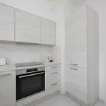 Nowaka-jezioranskiego Modern Comfort By Solarento Apartment Warschau